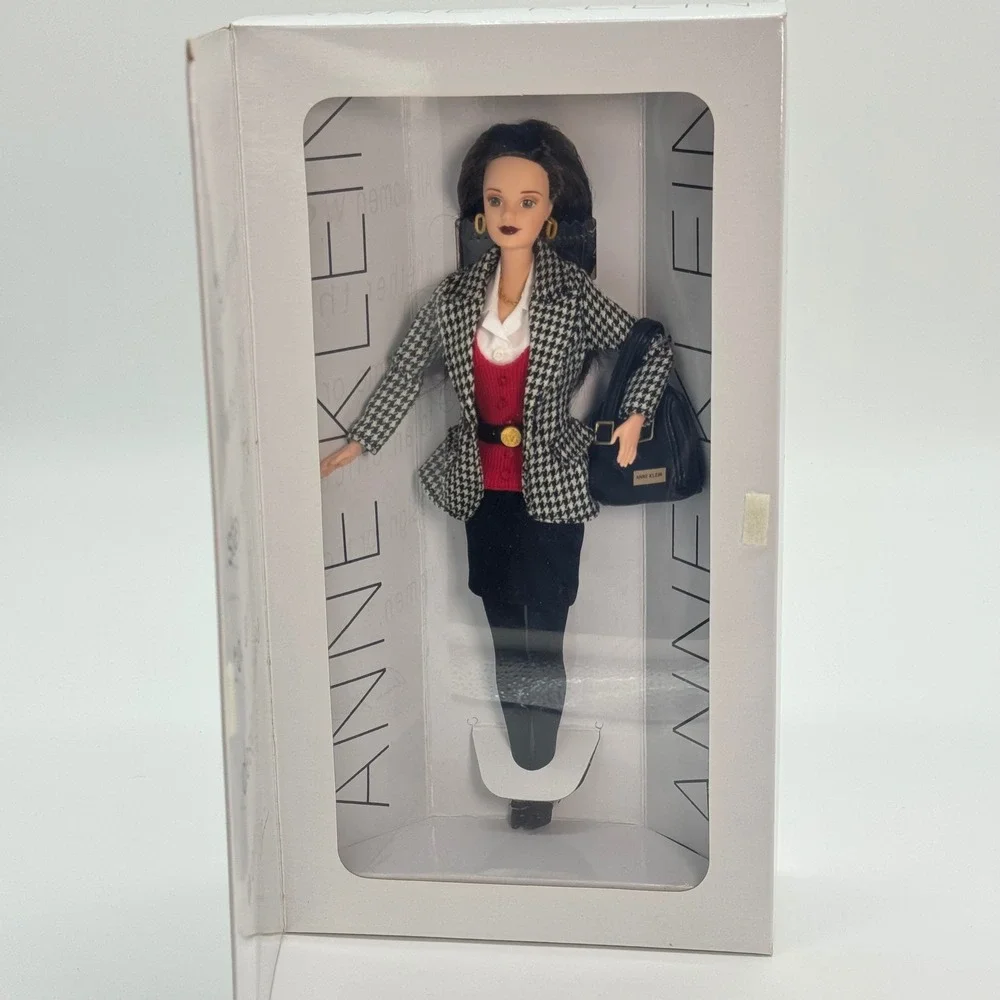 Anne Klein Barbie Limited Edition 1997 Mattel 17603 Houndstooth Blazer Doll